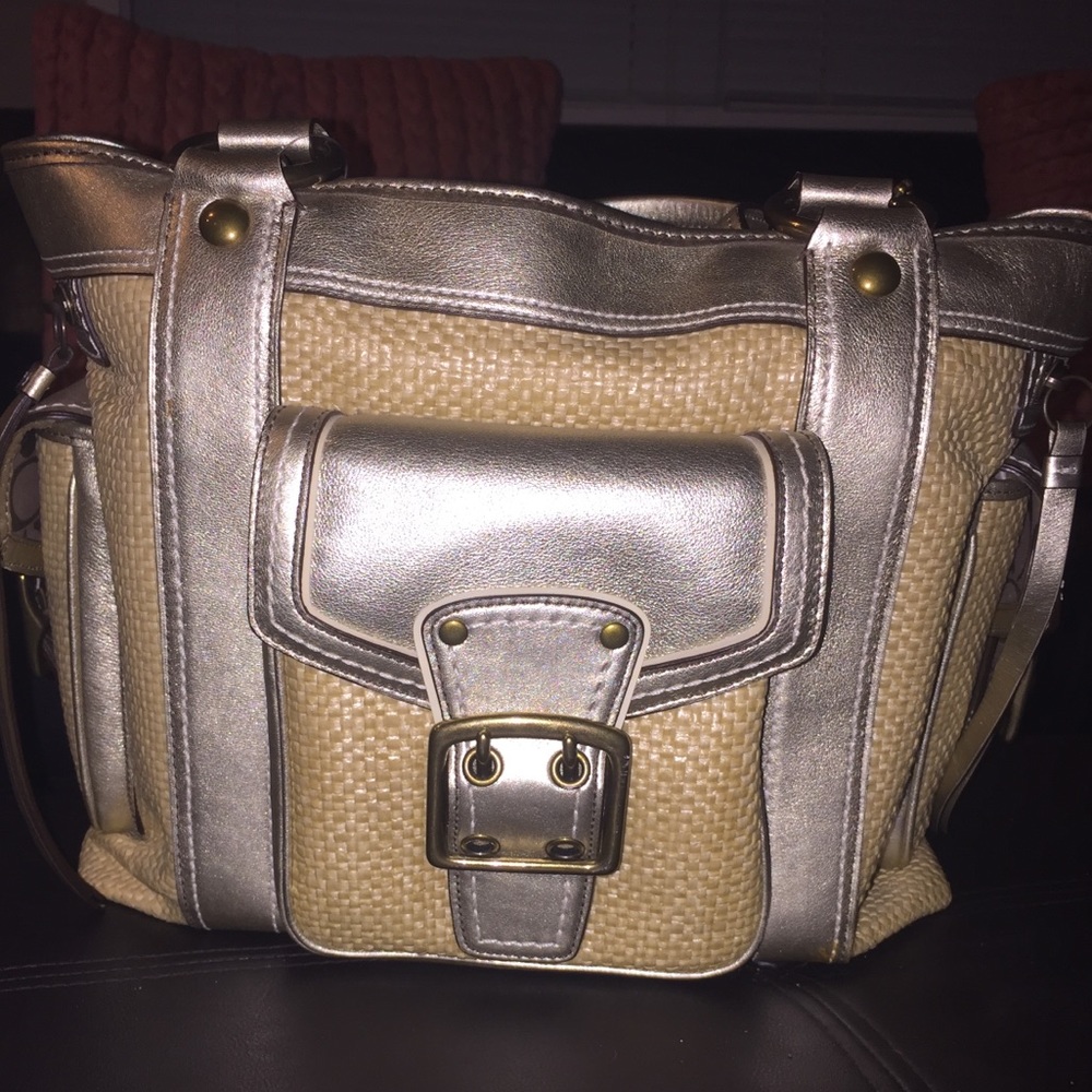 BNWT coach gold straw bucket bag w/ dust bag